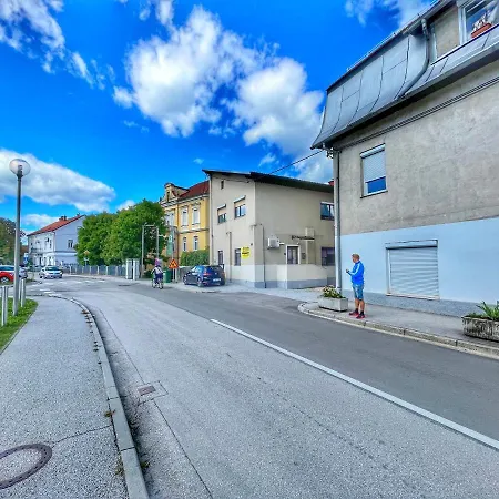 Apartma Katya *